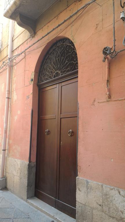 Casa Vacanze Trapani Via Merce ภายนอก รูปภาพ